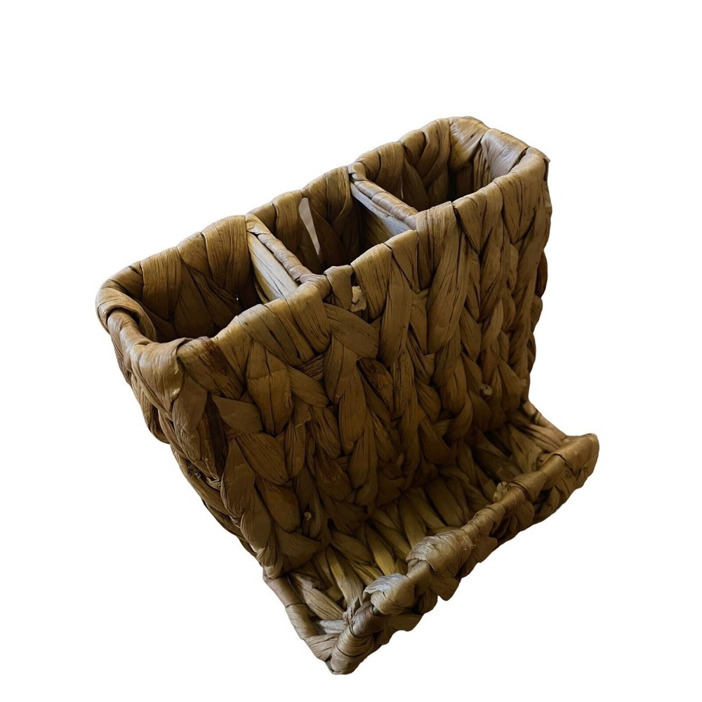 Woven Utensil/Napkin Caddy NWOT 8x7x5” Beach, Cottage Core